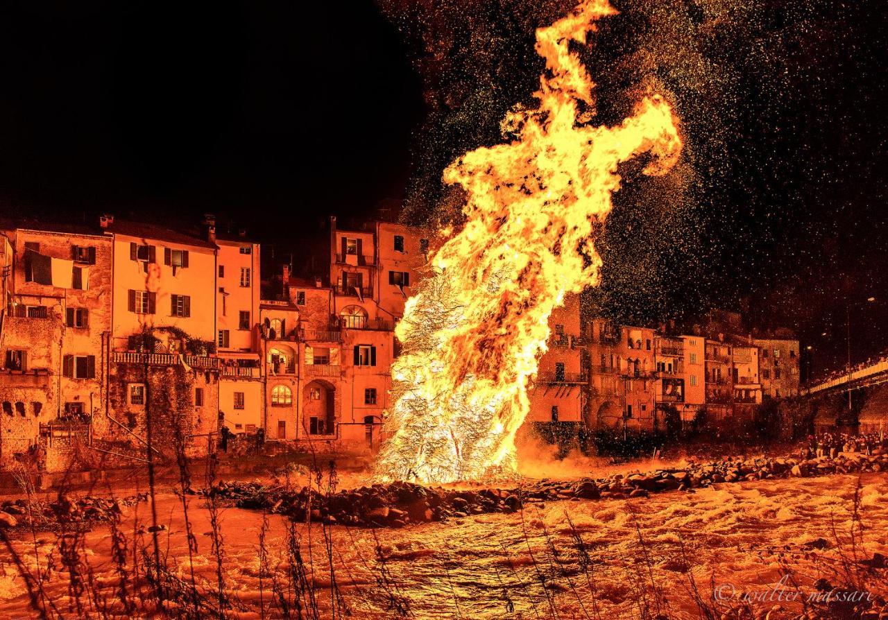 Ca' Di Sommoborgo, Nel Cuore Di Pontremoli Zewnętrze zdjęcie